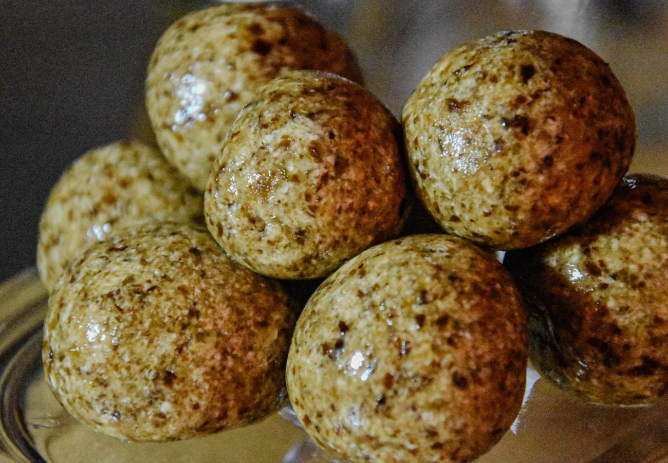 2 ingredients balls! Ready in 5 minutes! Fasting Recipe! – Olgica ...